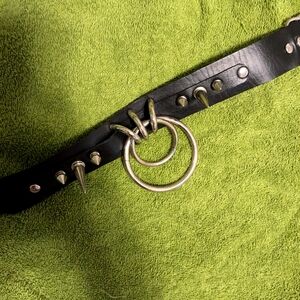Spiked choker